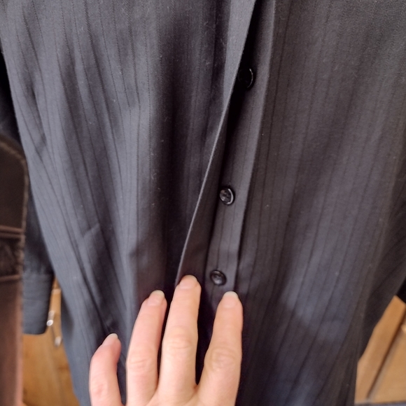 Biz collection button down pin stripe shirt sz 10 - Picture 7 of 16
